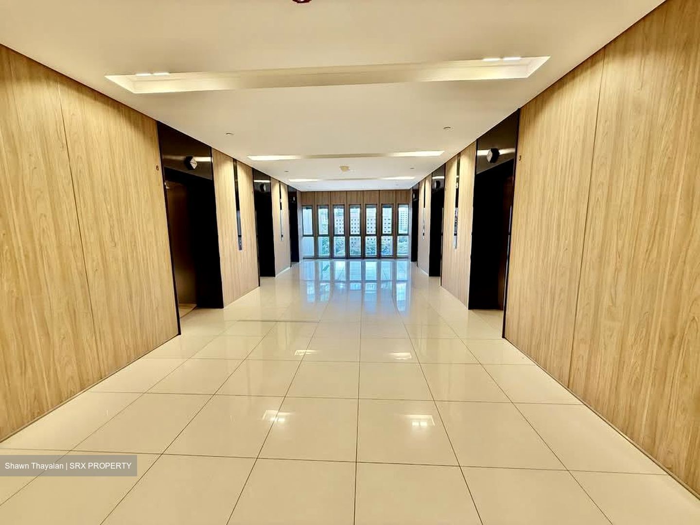111 Somerset (D9), Office #527519481